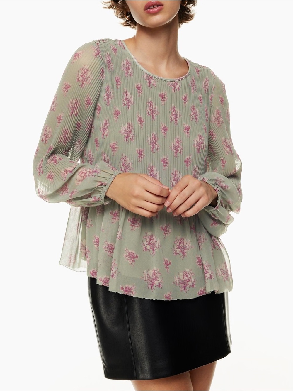 Aritzia Wilfred Daydreamer Pleated Chiffon Crewneck Blouse Sage Geen Floral Sz M